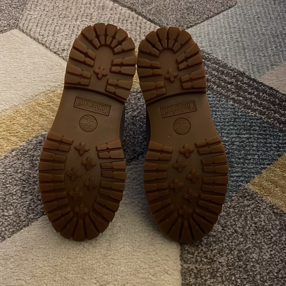 Timberland Women’s Premium 6 Inch Waterproof Boots - Picture 7 of 8